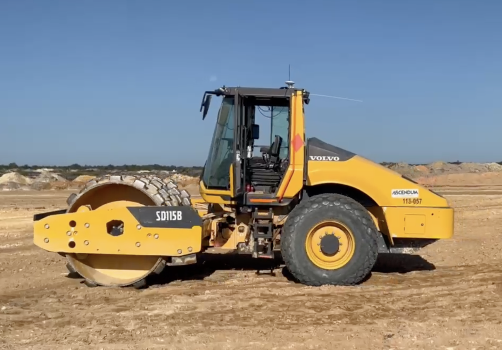 Volvo SD115B